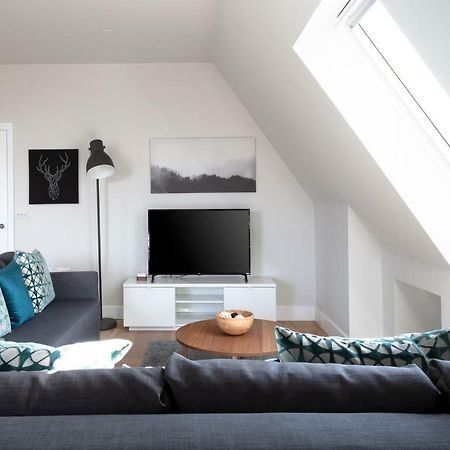 Hampden Apartments - The Richard Уиндзор Екстериор снимка
